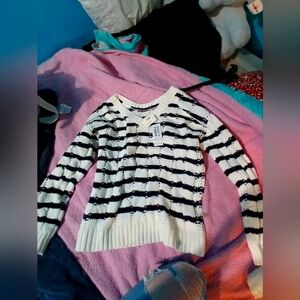 Woman's sweater size s